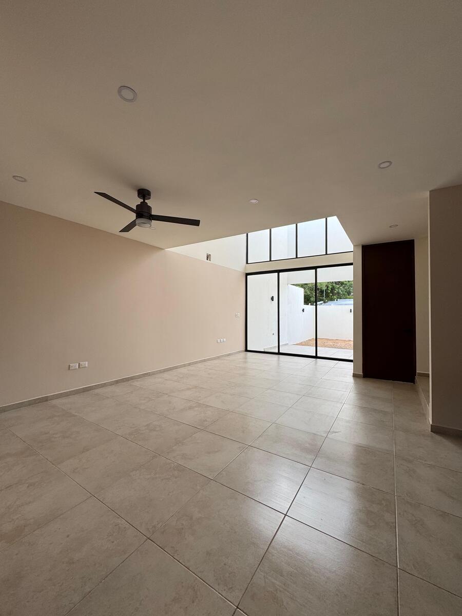 3 de 21: Sala y Comedor