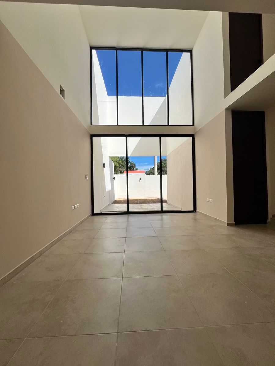 4 de 21: Sala y Comedor