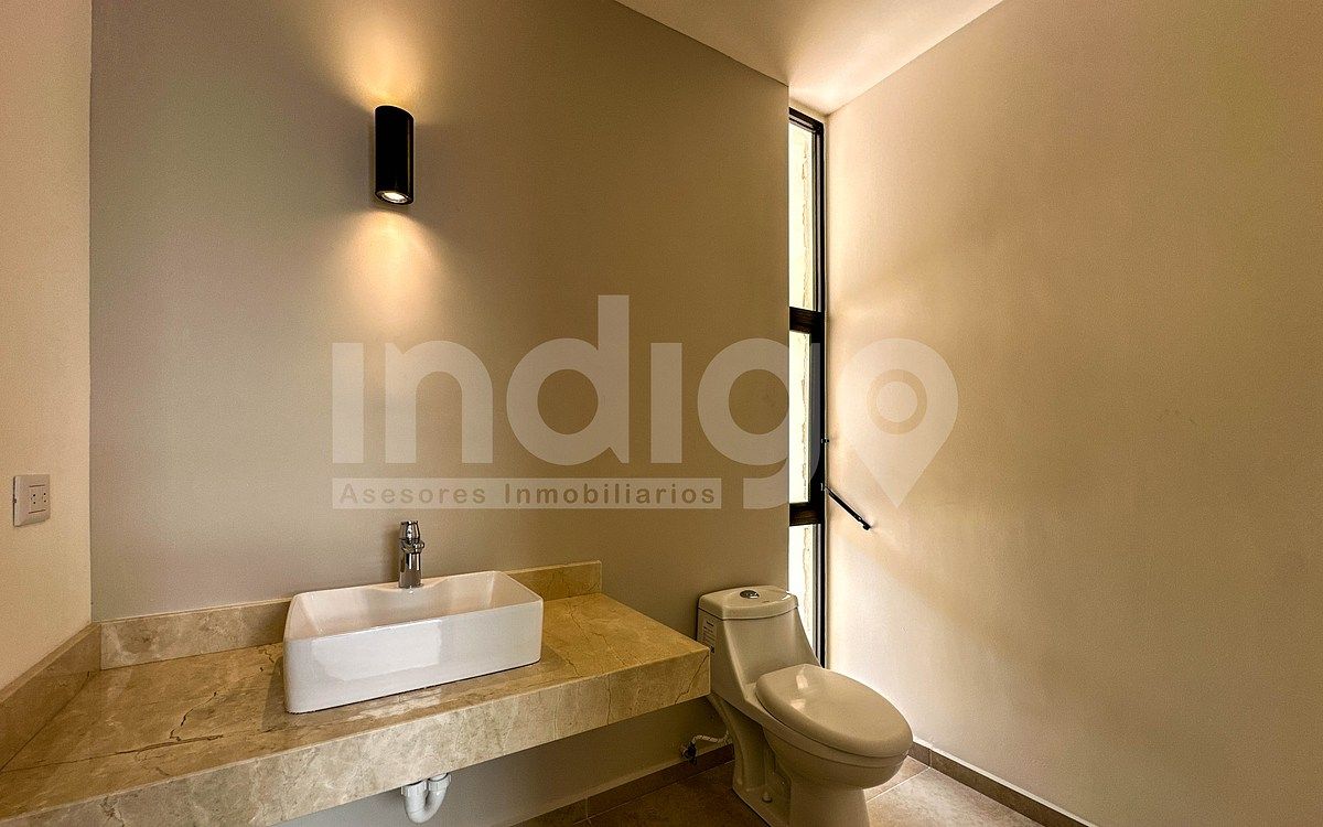 14 de 39: Baño de Visitas