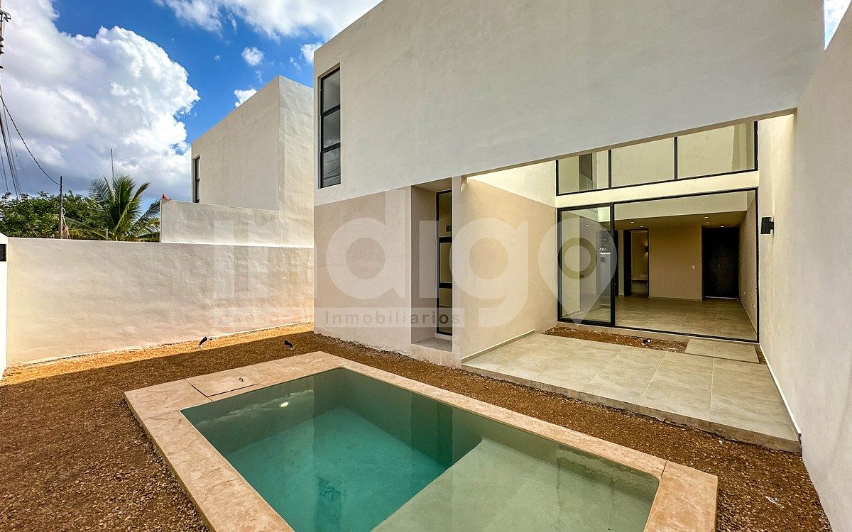 1 de 39: Fachada Trasera