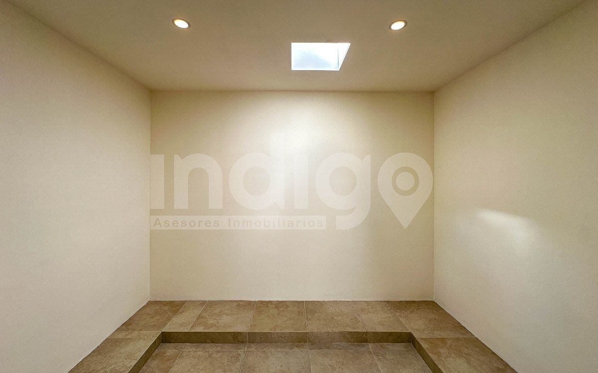 29 de 39: Vestidor Recámara Principal