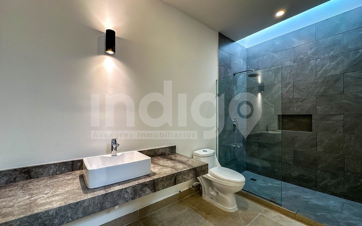 31 de 39: Baño Recámara Principal