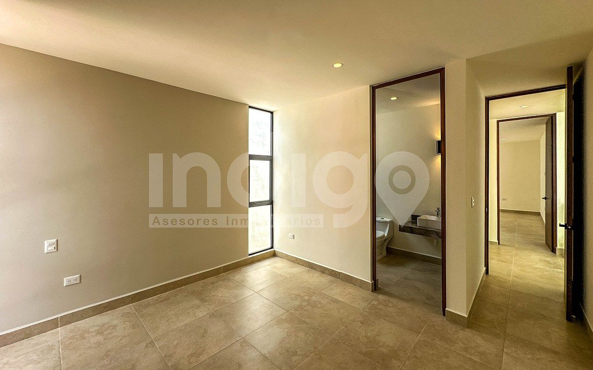 34 de 39: Recámara Secundaria en Planta Alta