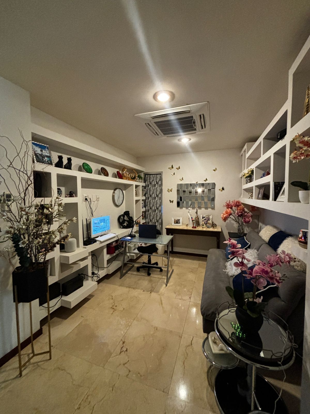 6 de 42: Sala T.V.