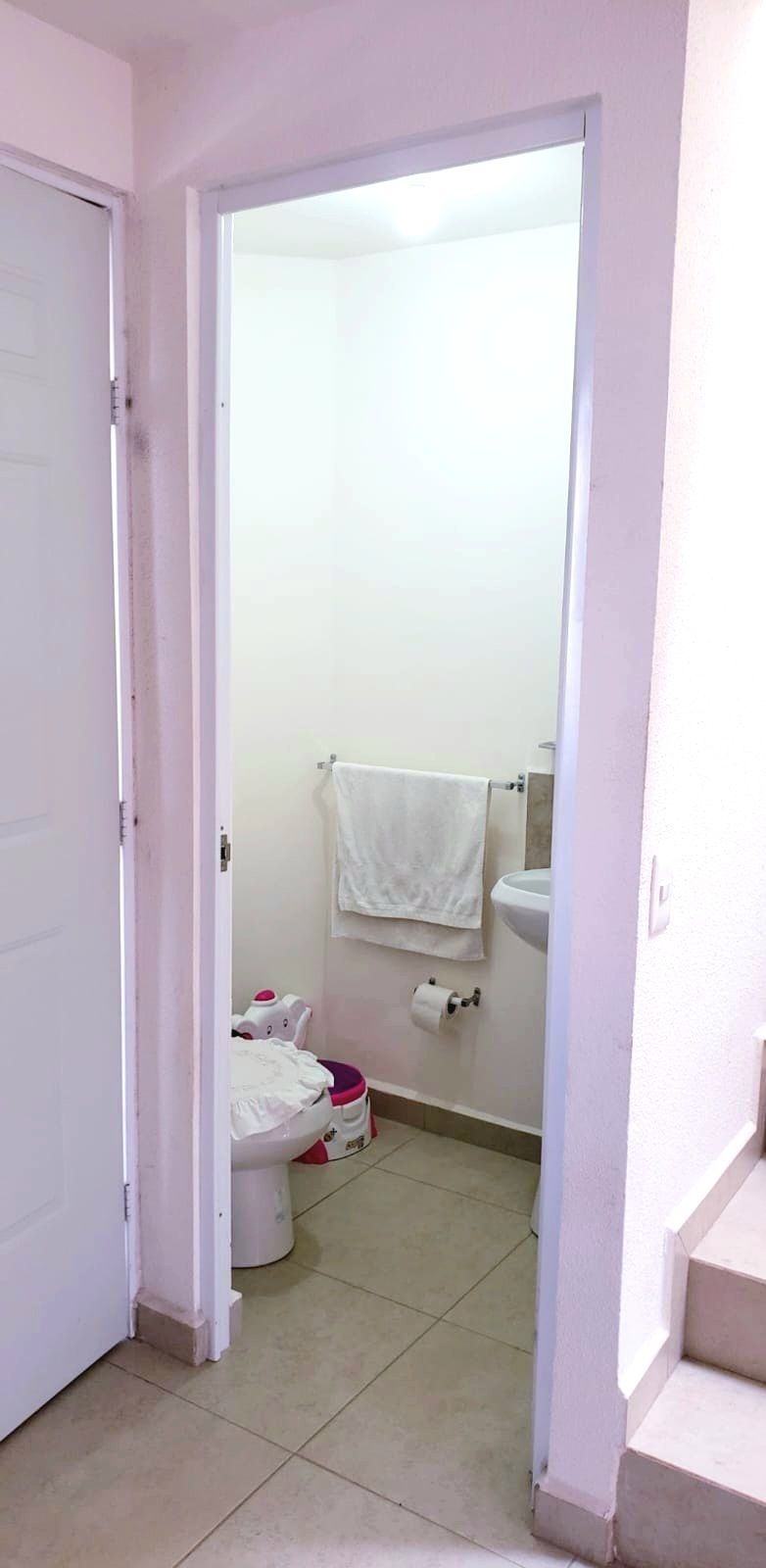 2 de 15: Medio baño