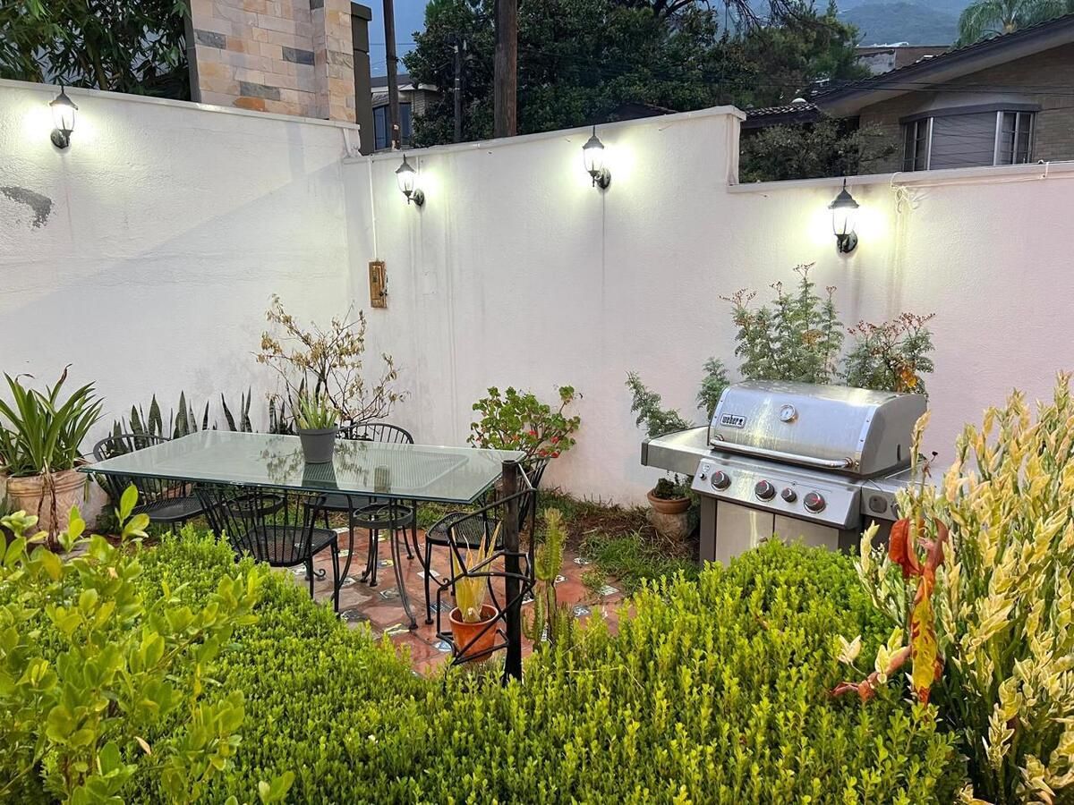 4 de 18: Asador patio delantero