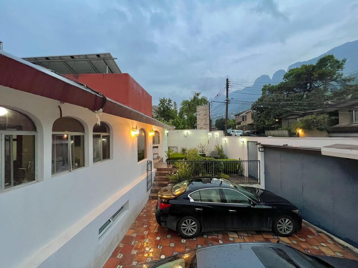 2 de 18: Fachada
