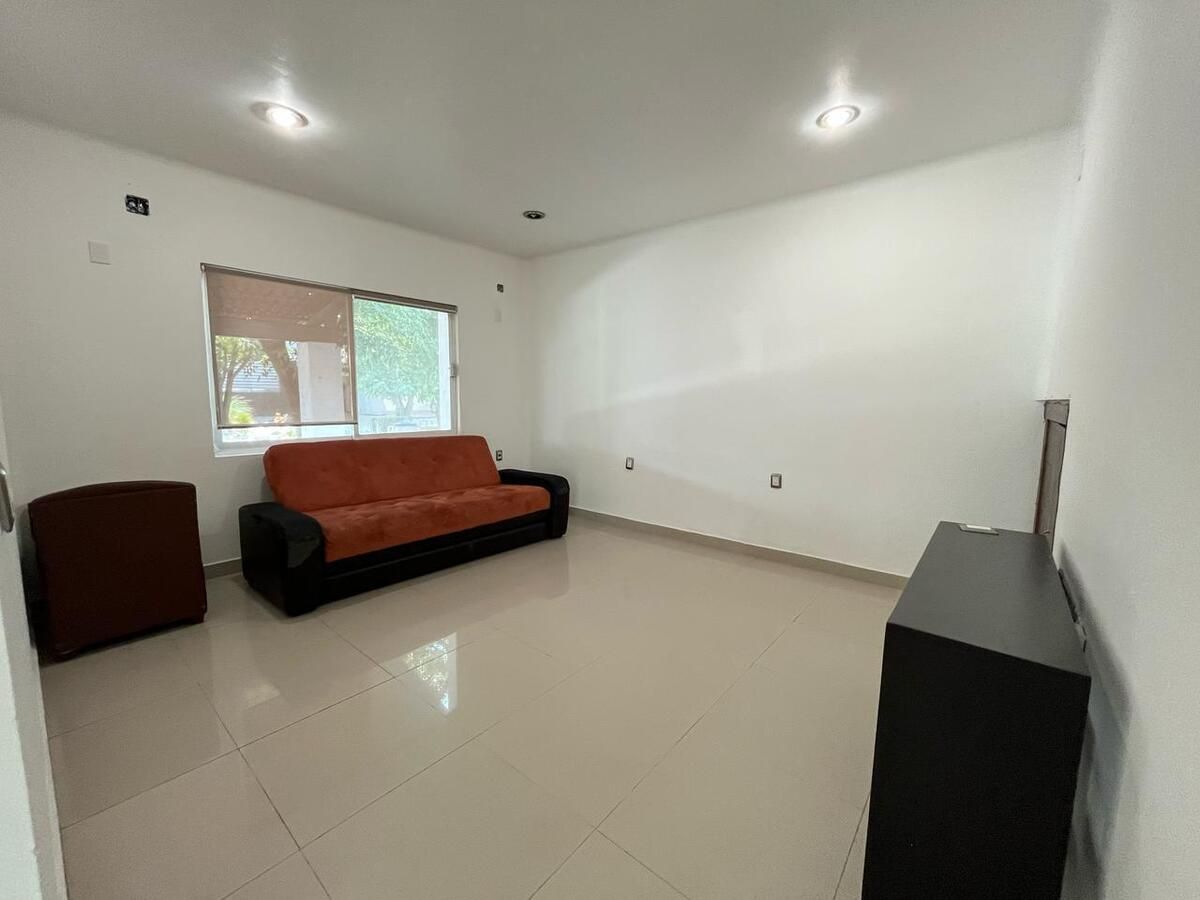 11 de 27: SALA DE TV