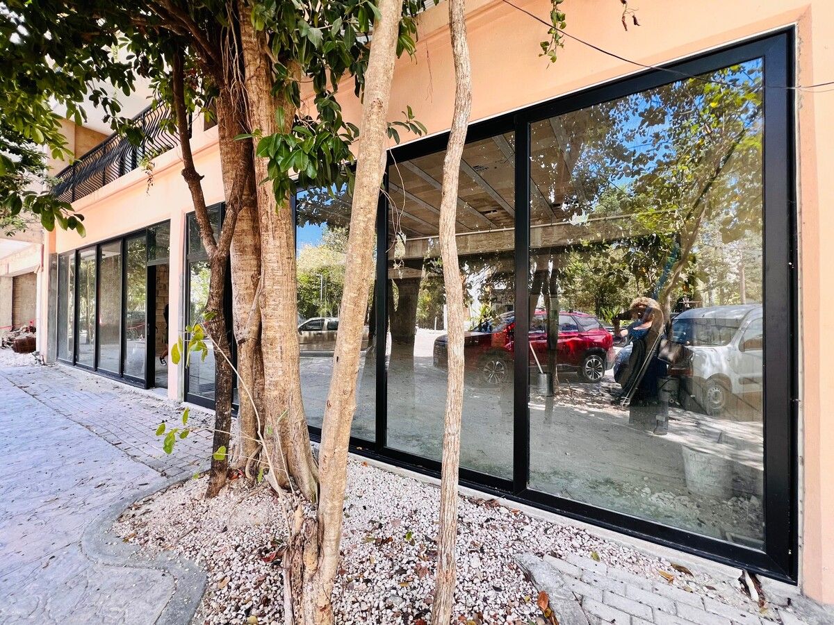 1 de 3: Exterior