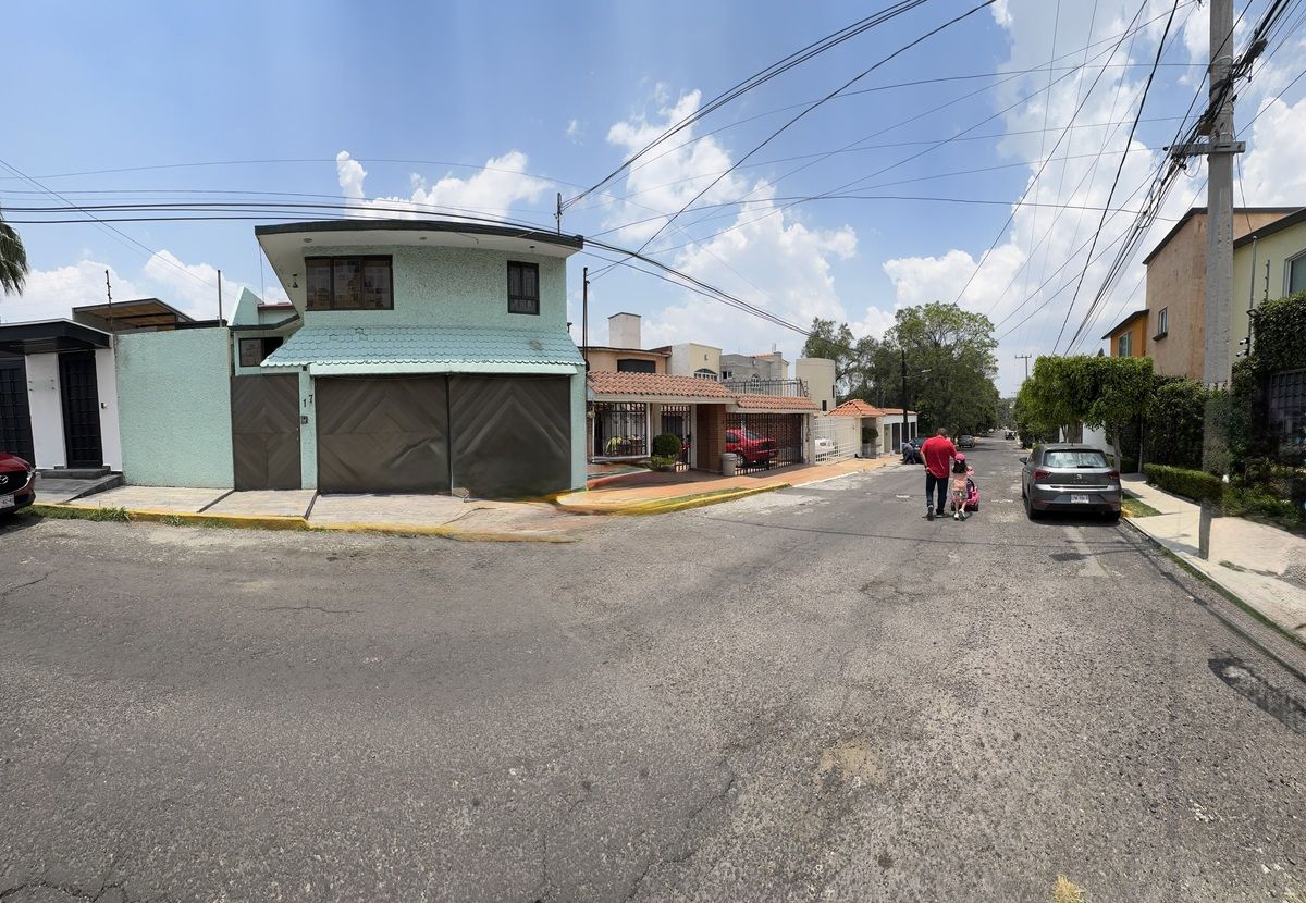 3 de 47: Estricto acceso controlado y vigilancia 24 horas, patrullas