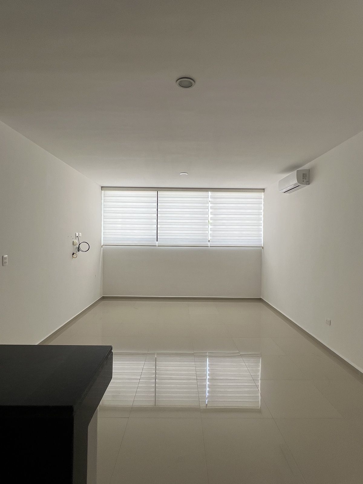 4 of 22: Sala y comedor