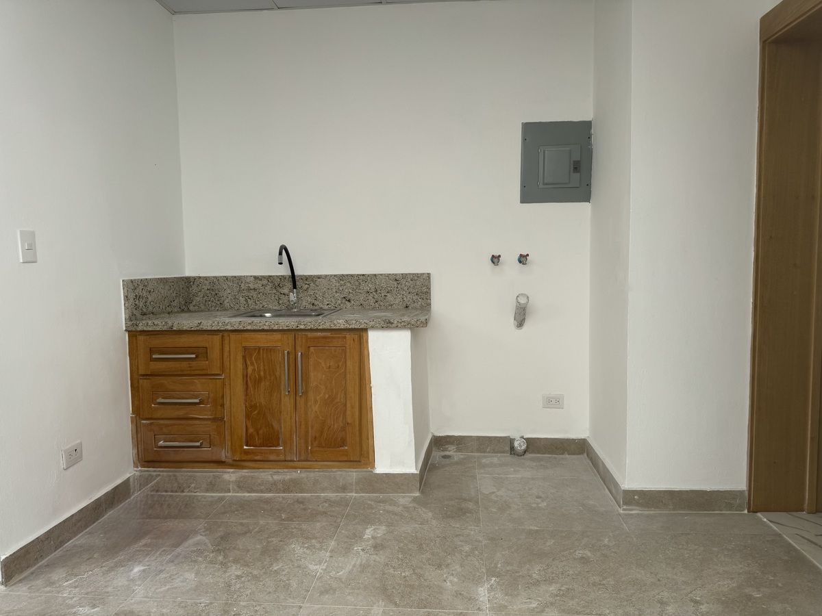 32 of 35: Laundry area