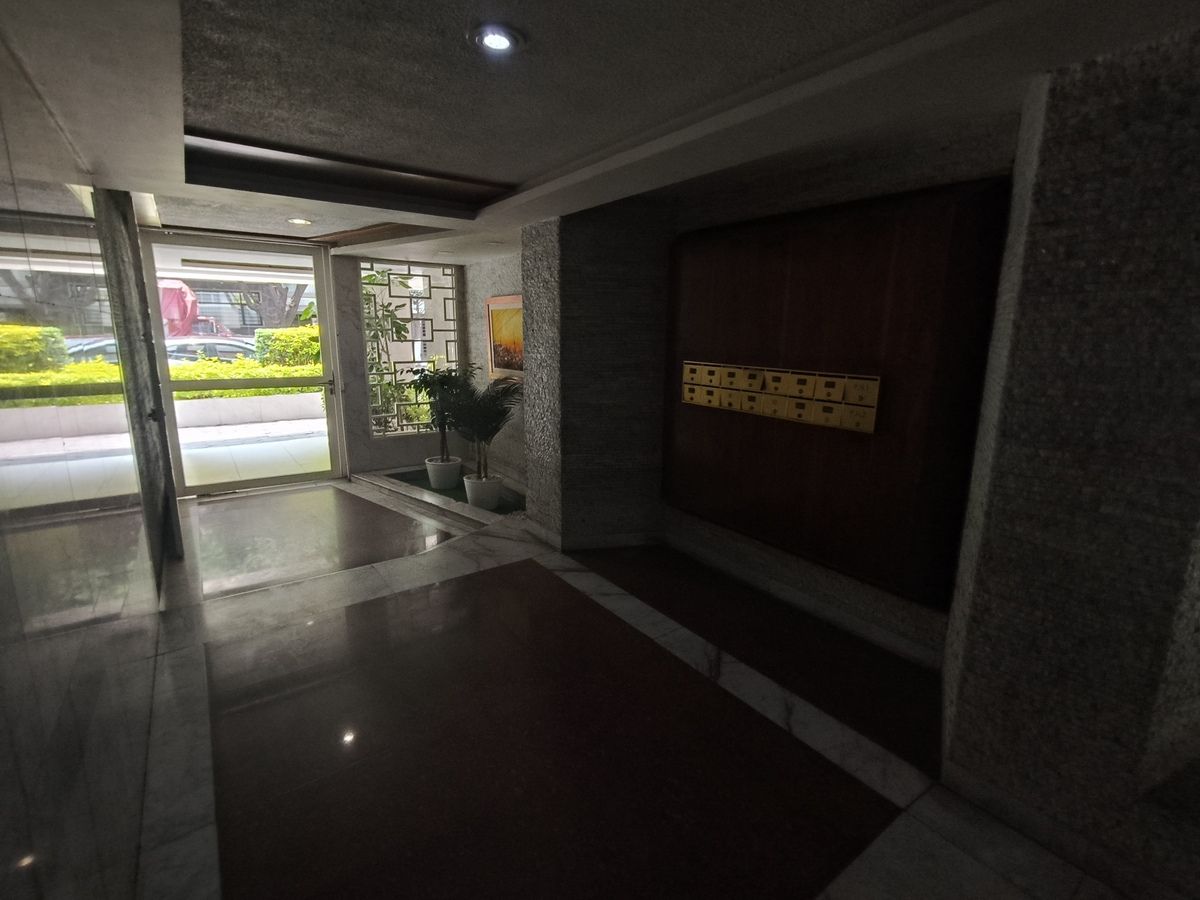 2 of 24: Lobby