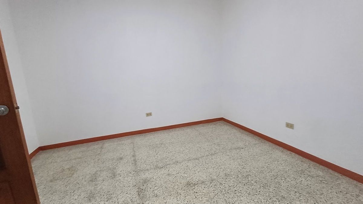 4 de 36
