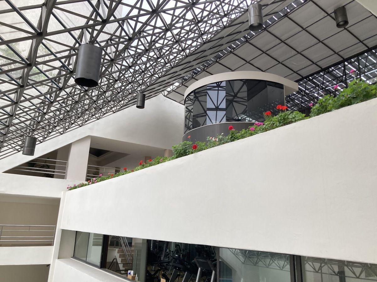 47 de 47: Recepción al edificio