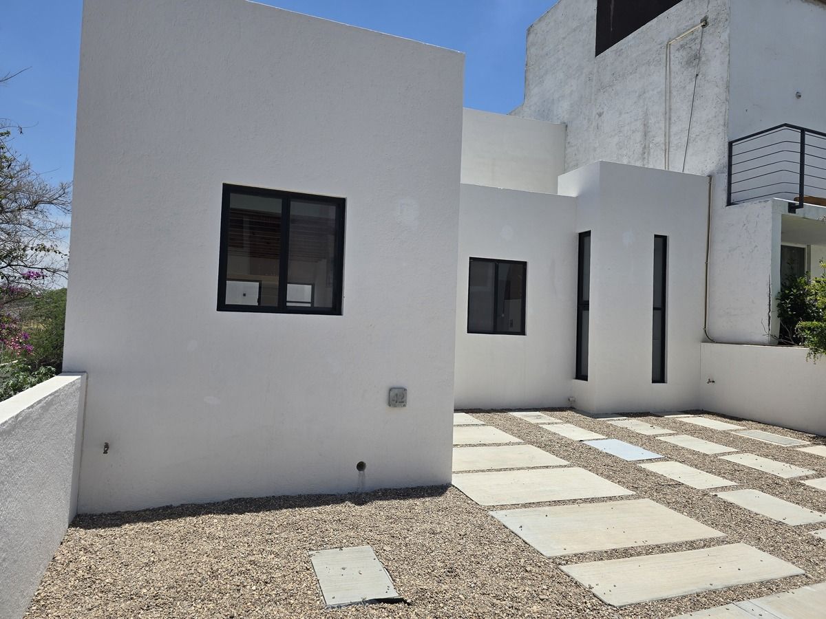 2 de 18: Fachada
