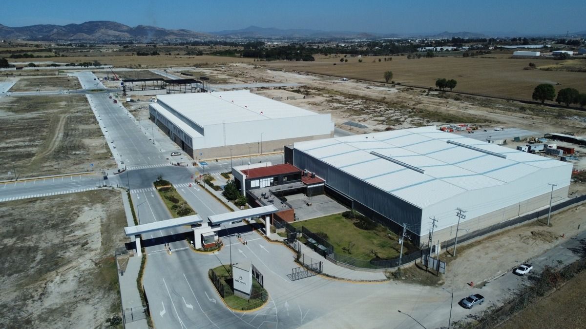 5 of 13: Bodega Industrial en Nextipark - Pool de Renta