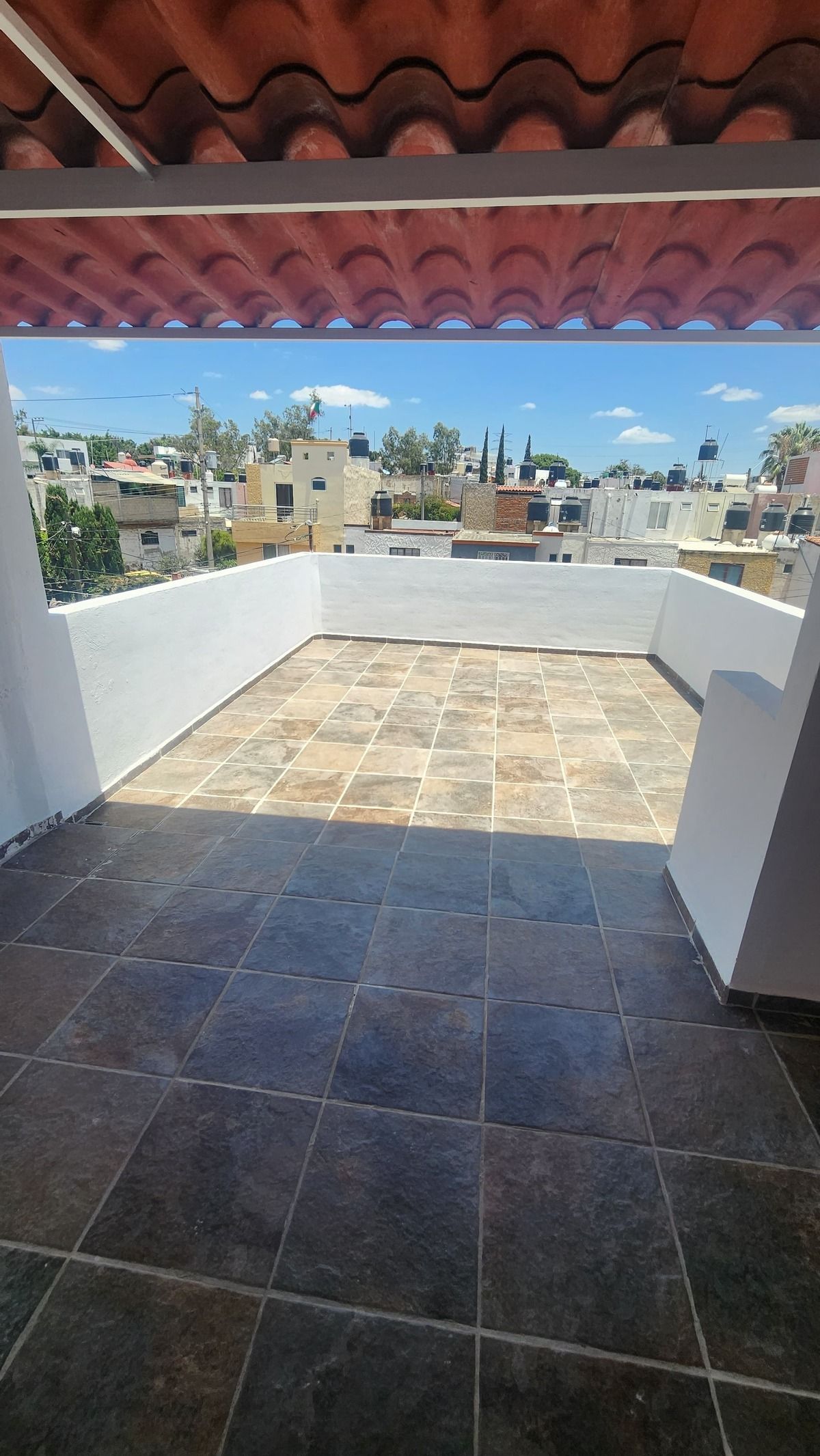 5 of 21: ROOFGARDEN