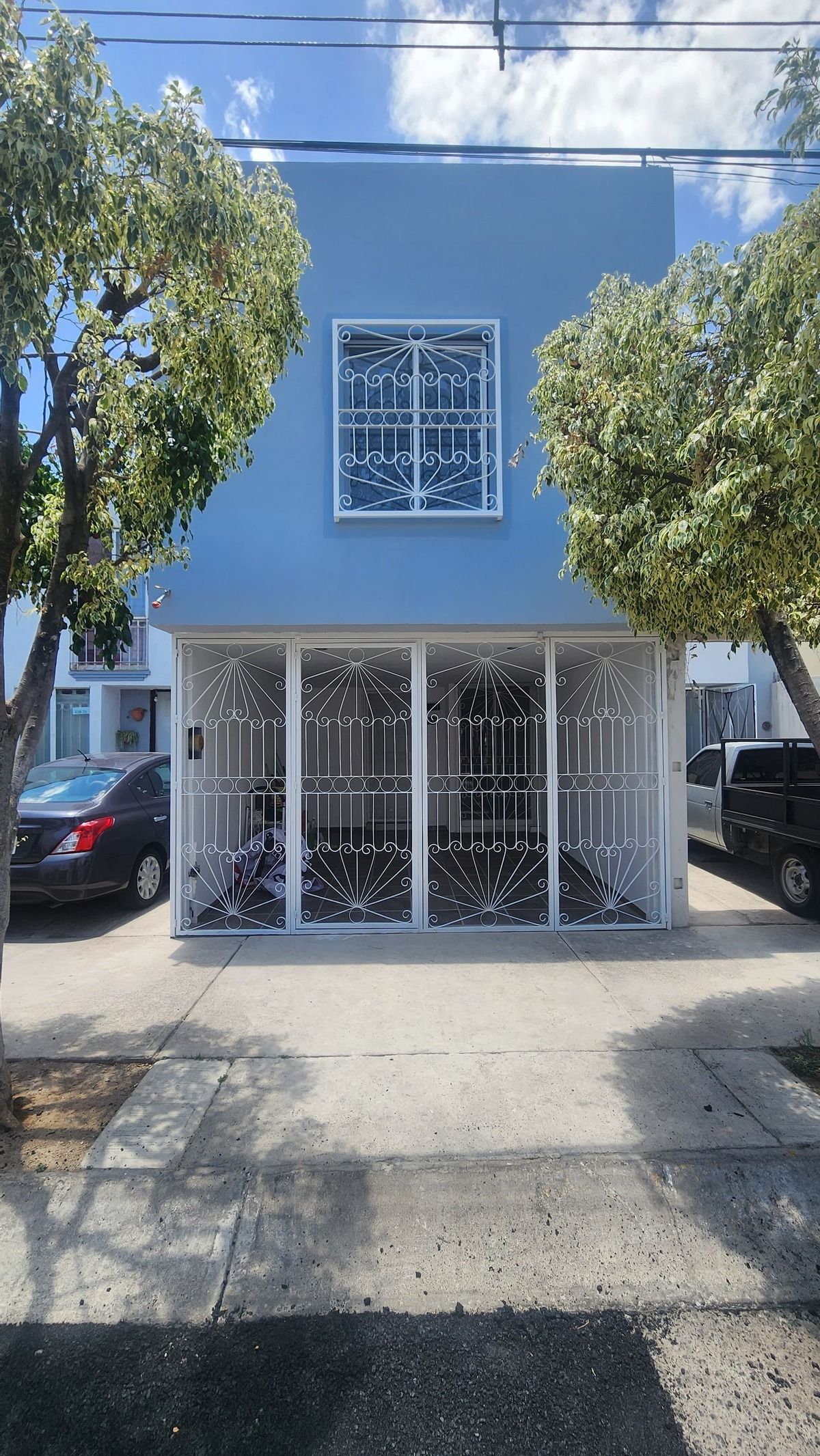 1 of 21: FACHADA