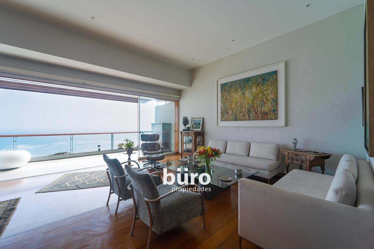 2 de 23: Sala con hermosa vista al mar