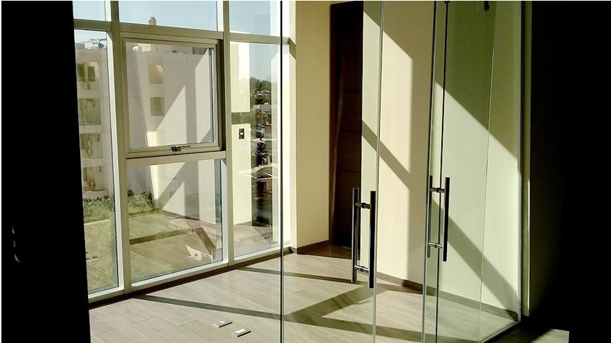 3 de 7: SALA DE JUNTAS DE 3.0 m. x 2.35 m.