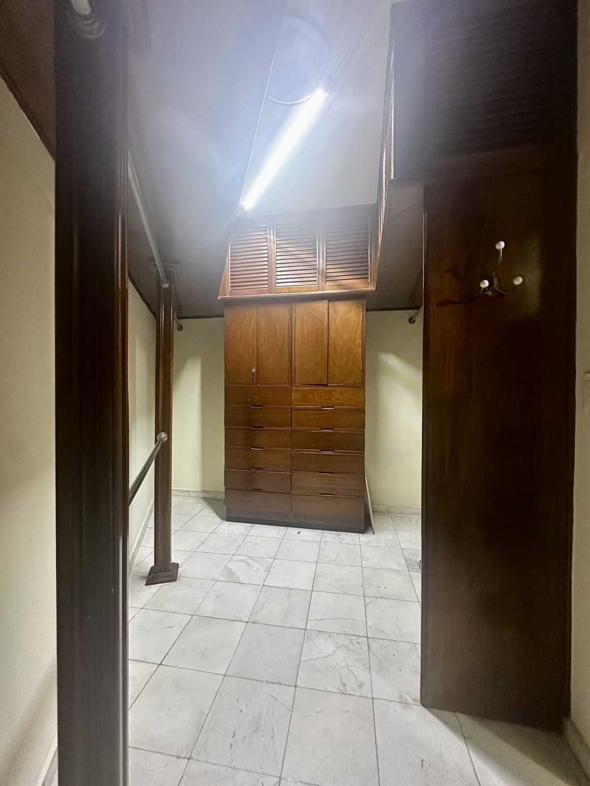 28 of 33: Closet