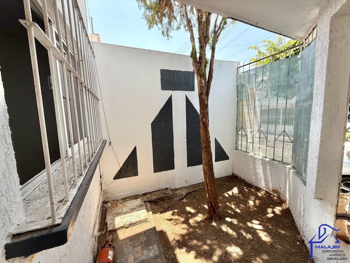 3 de 27