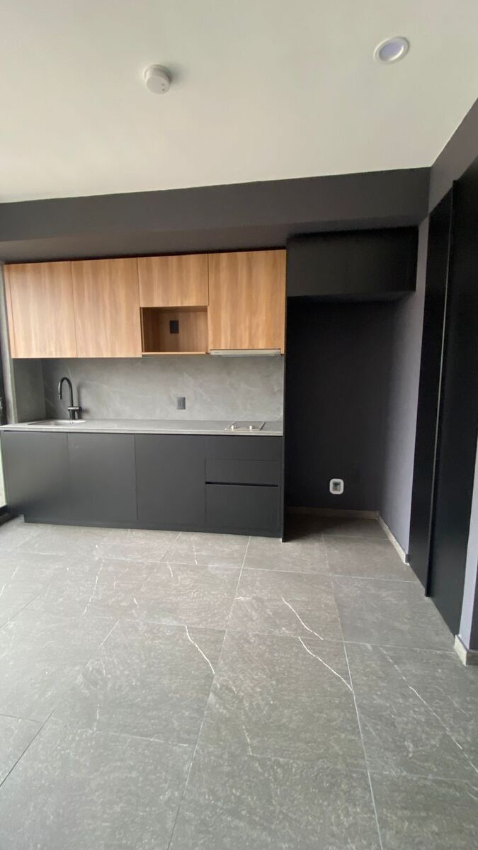 8 de 25: COCINA ESPACIO PARA REFRI