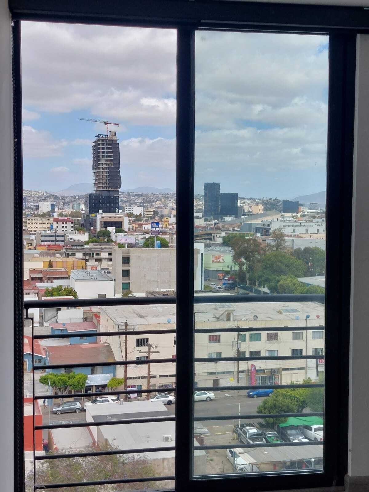 4 de 25