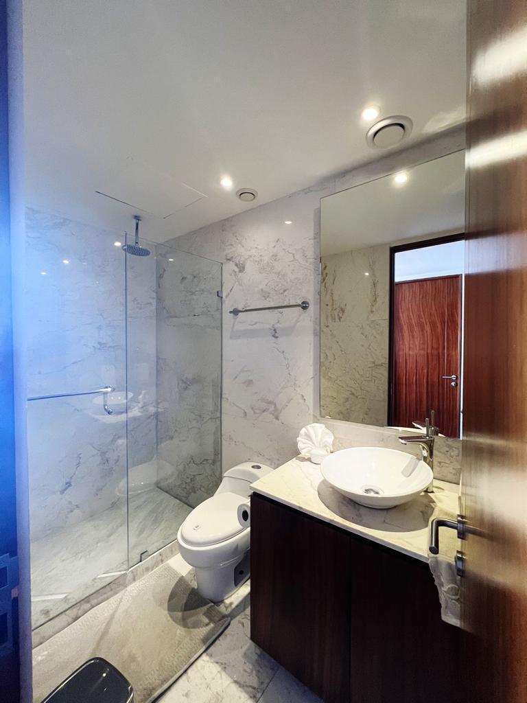 23 de 30: baño completo