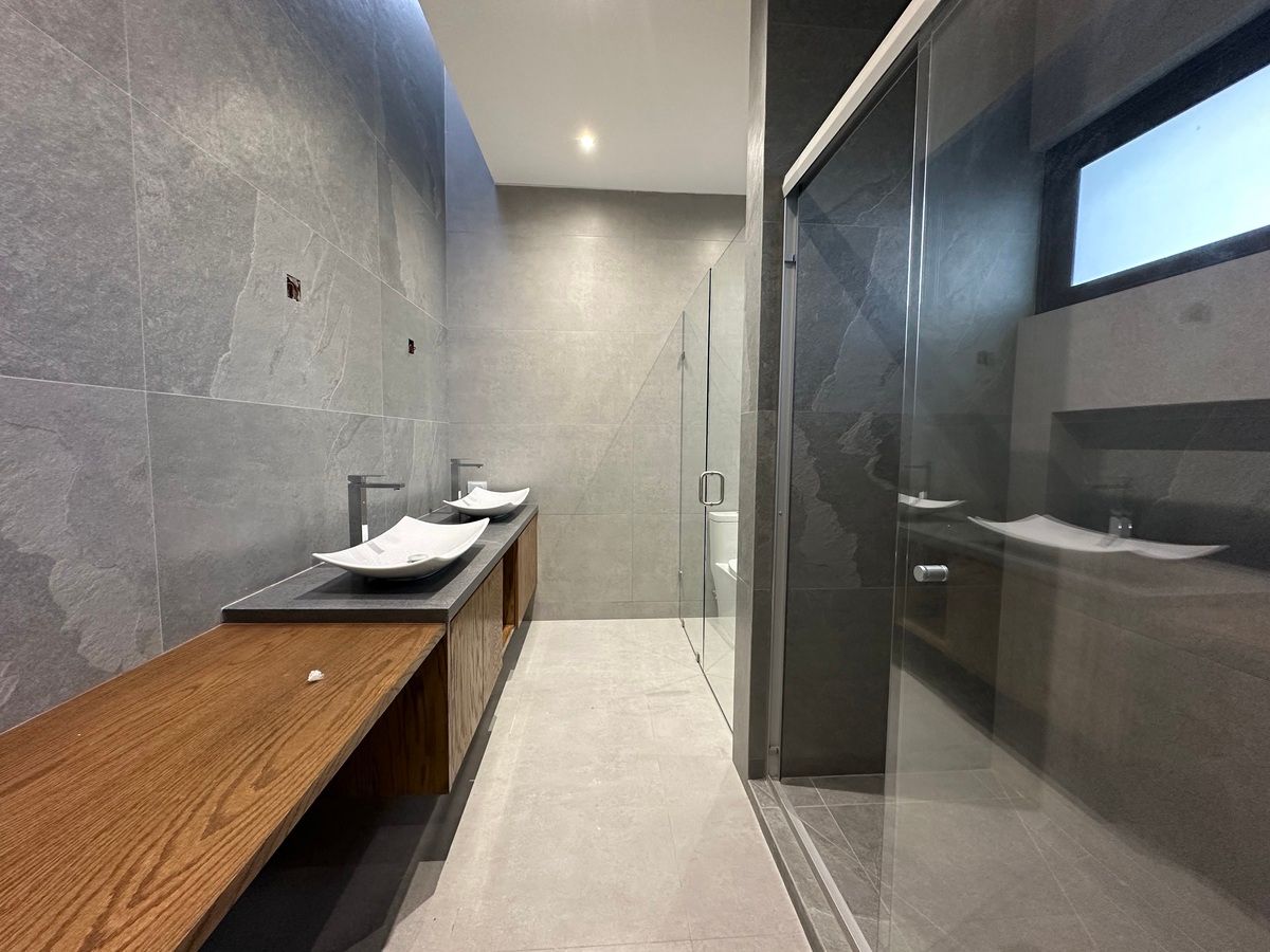 14 de 17: Baño rec principal