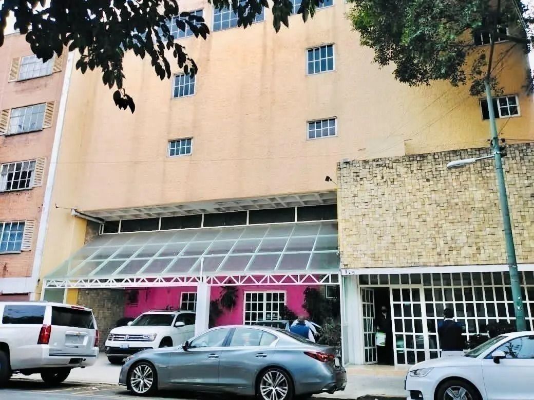 3 de 28