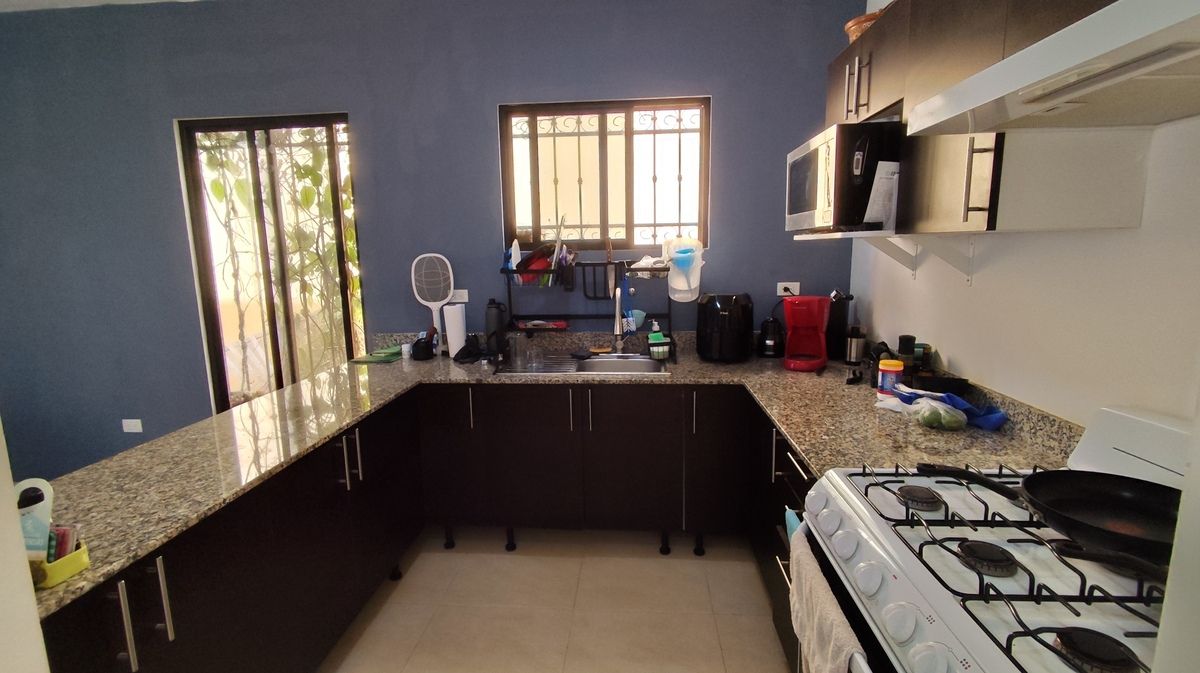 2 of 14: Cocina