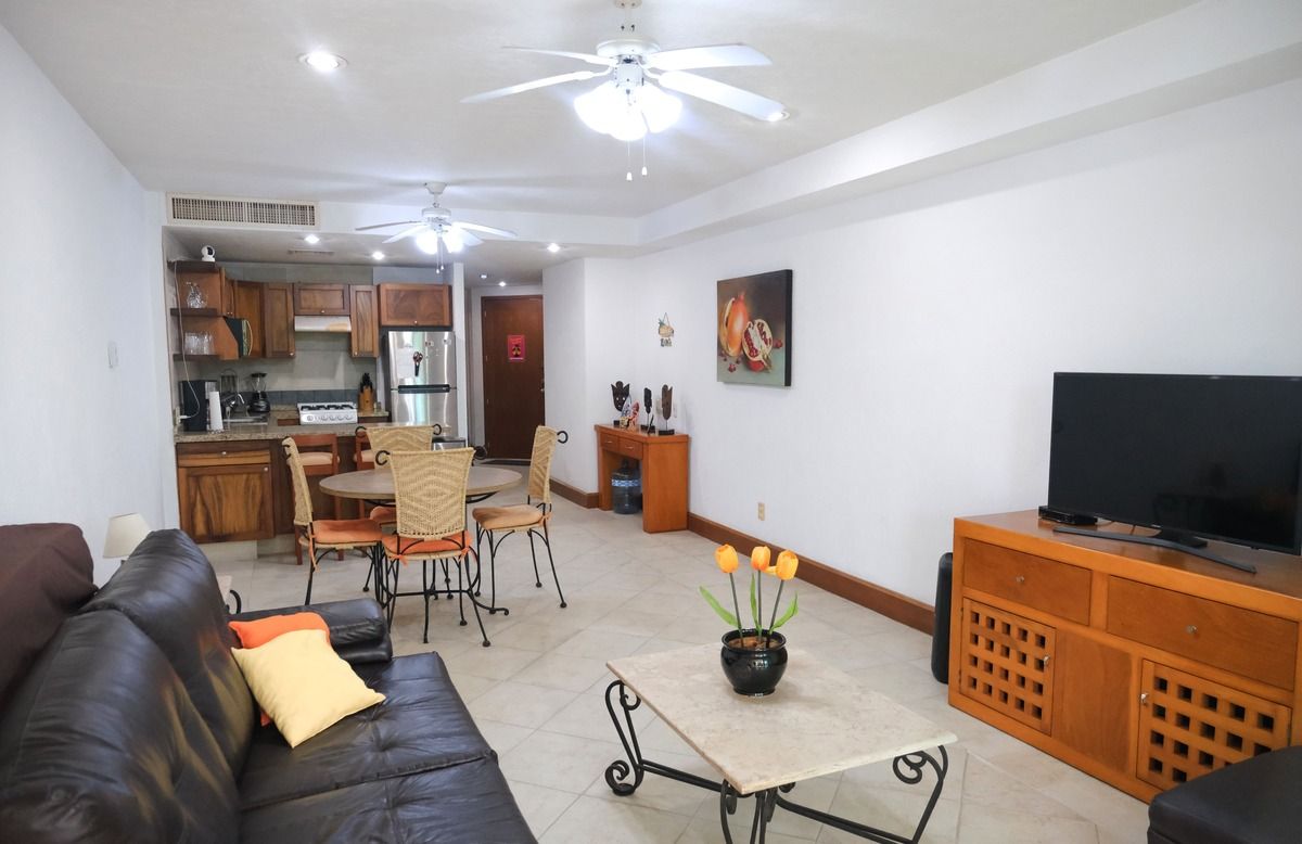 2 de 9: Sala vista interior