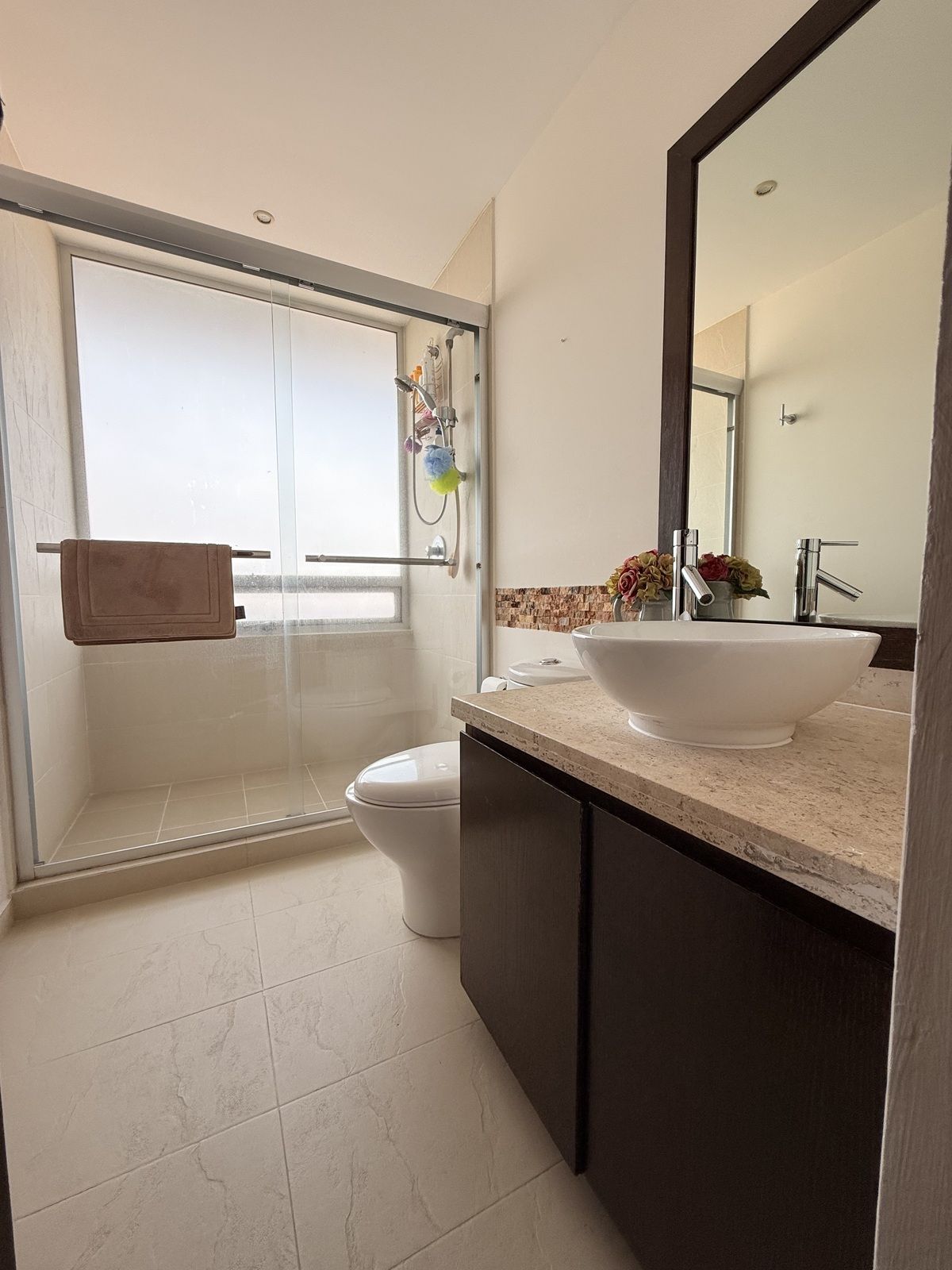 19 de 50: Baño de la Segunda Recámara