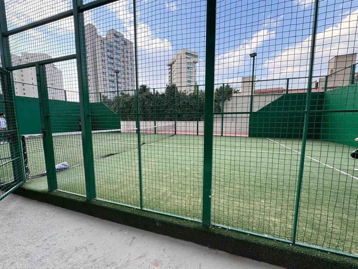 30 de 50: Cancha de Pádel