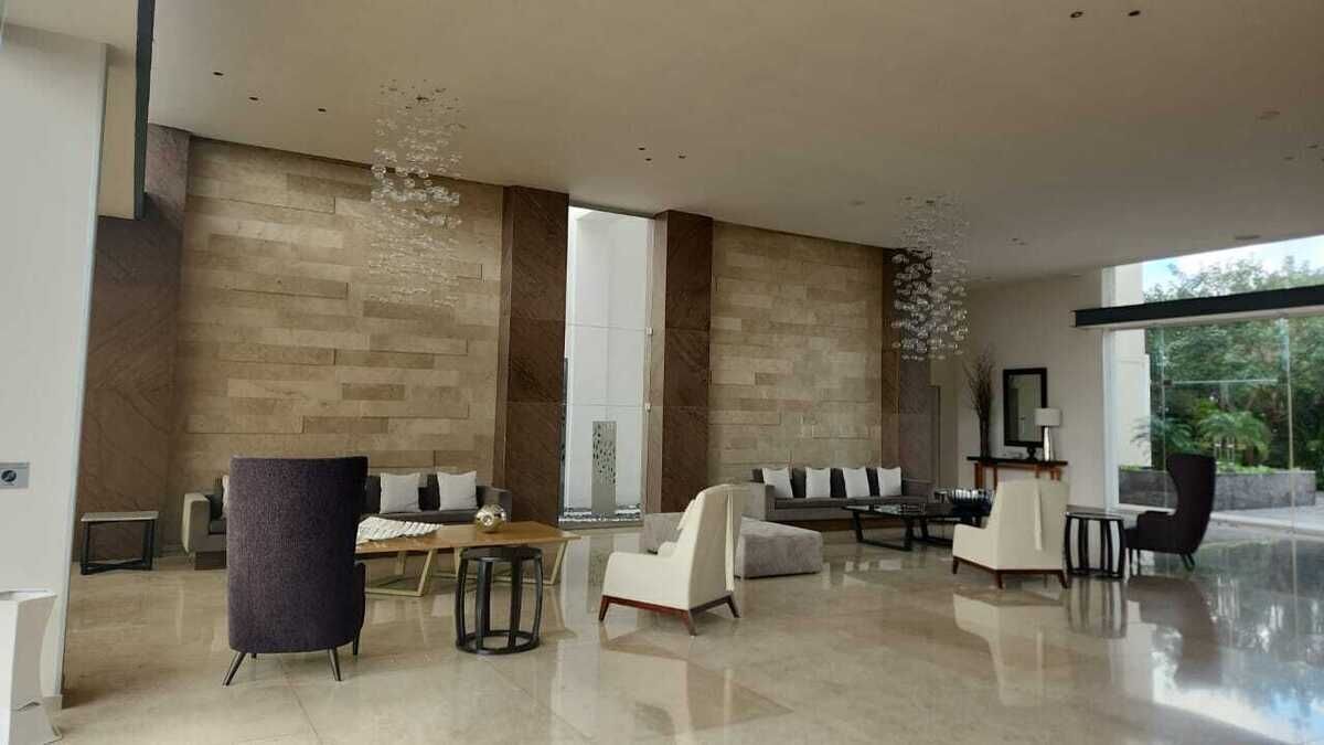 15 de 34: Lobby