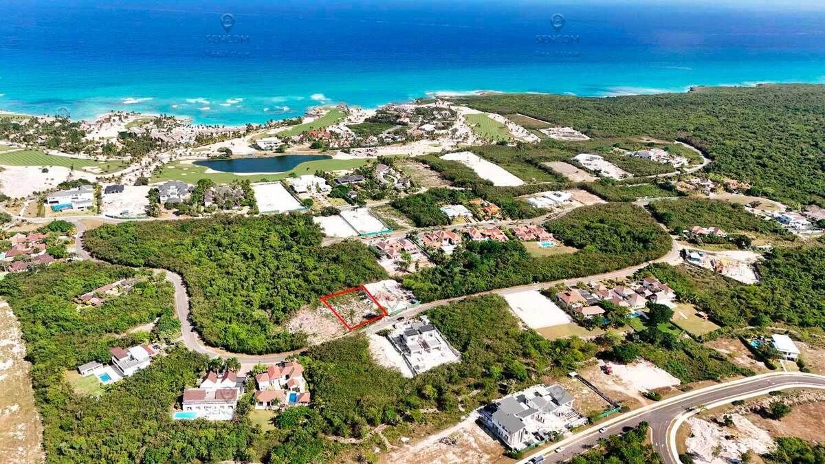 2 de 11: Terreno se vende en Las Lagunas Cap Cana 2