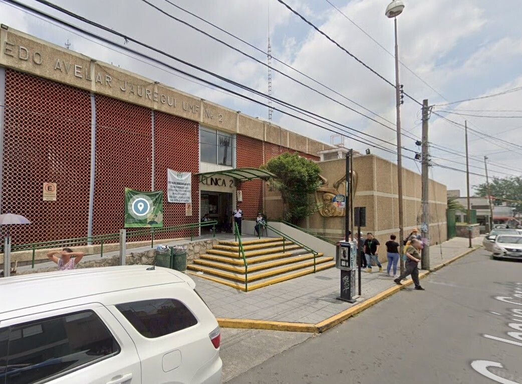 5 of 8: Servicios médicos cercanos