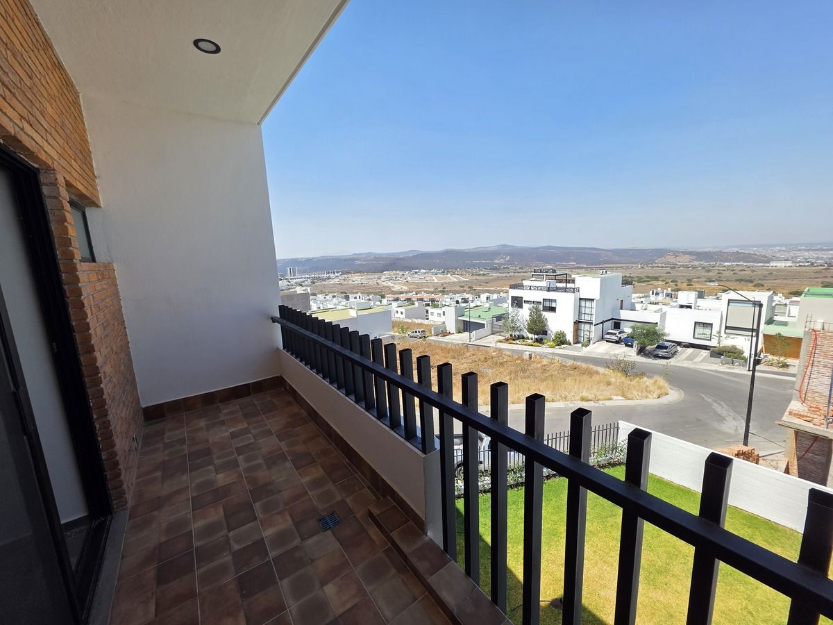 28 of 35: BALCON HAB SECUNDARIA