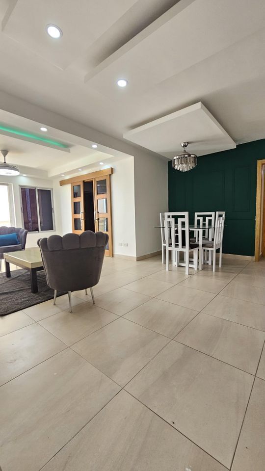 2 de 12: Sala Comedor
