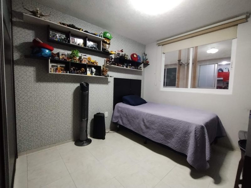 4 de 47