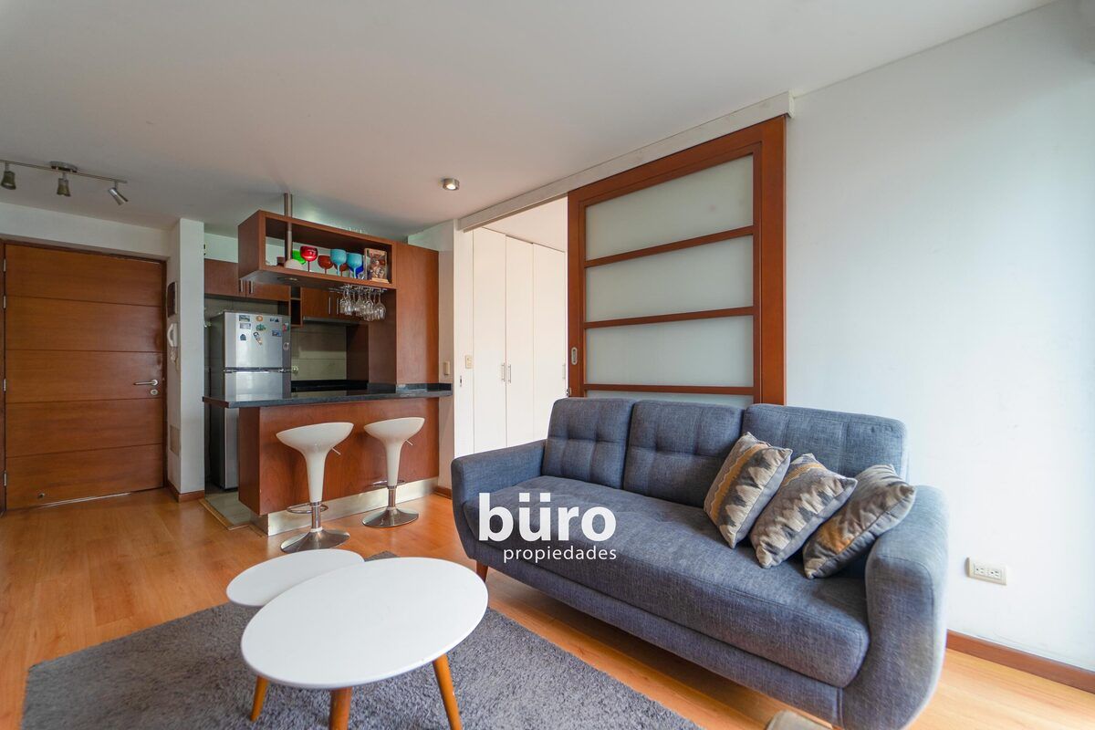 4 de 22: Sala y Kitchenette