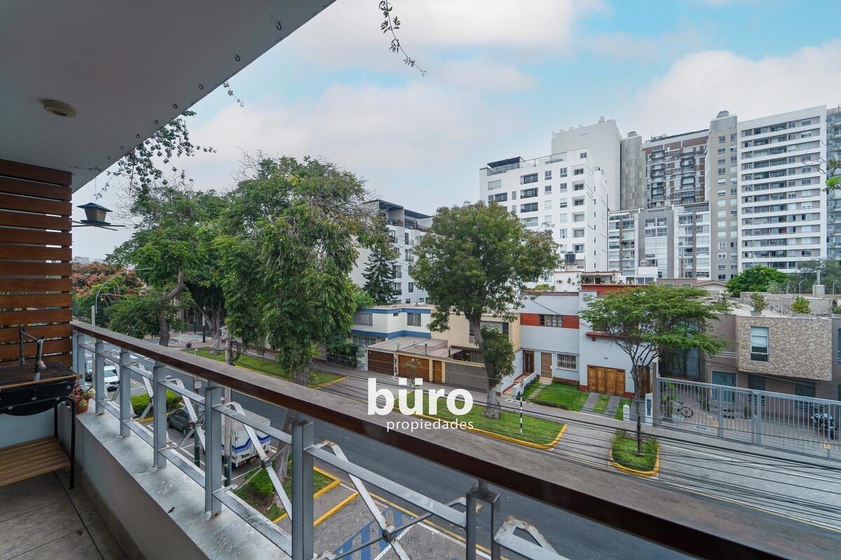 3 de 23: Vista desde el departamento a Centenario