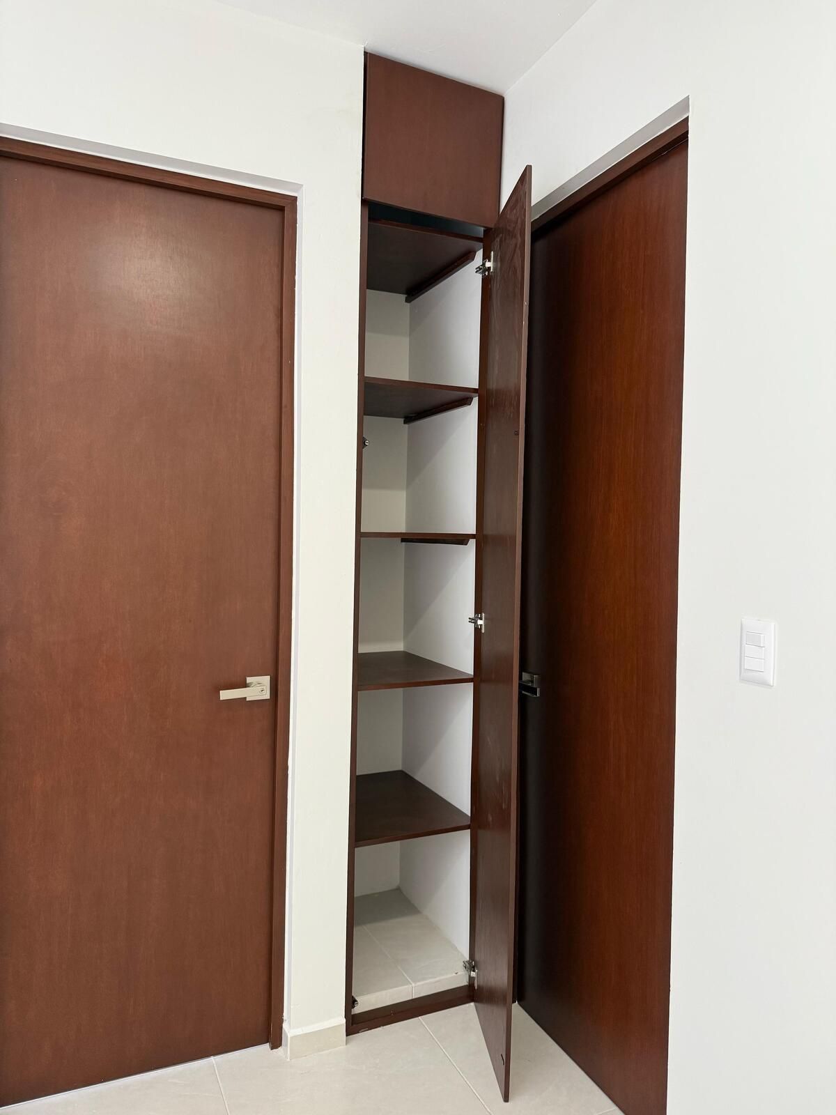 10 de 19: Closet de Blancos