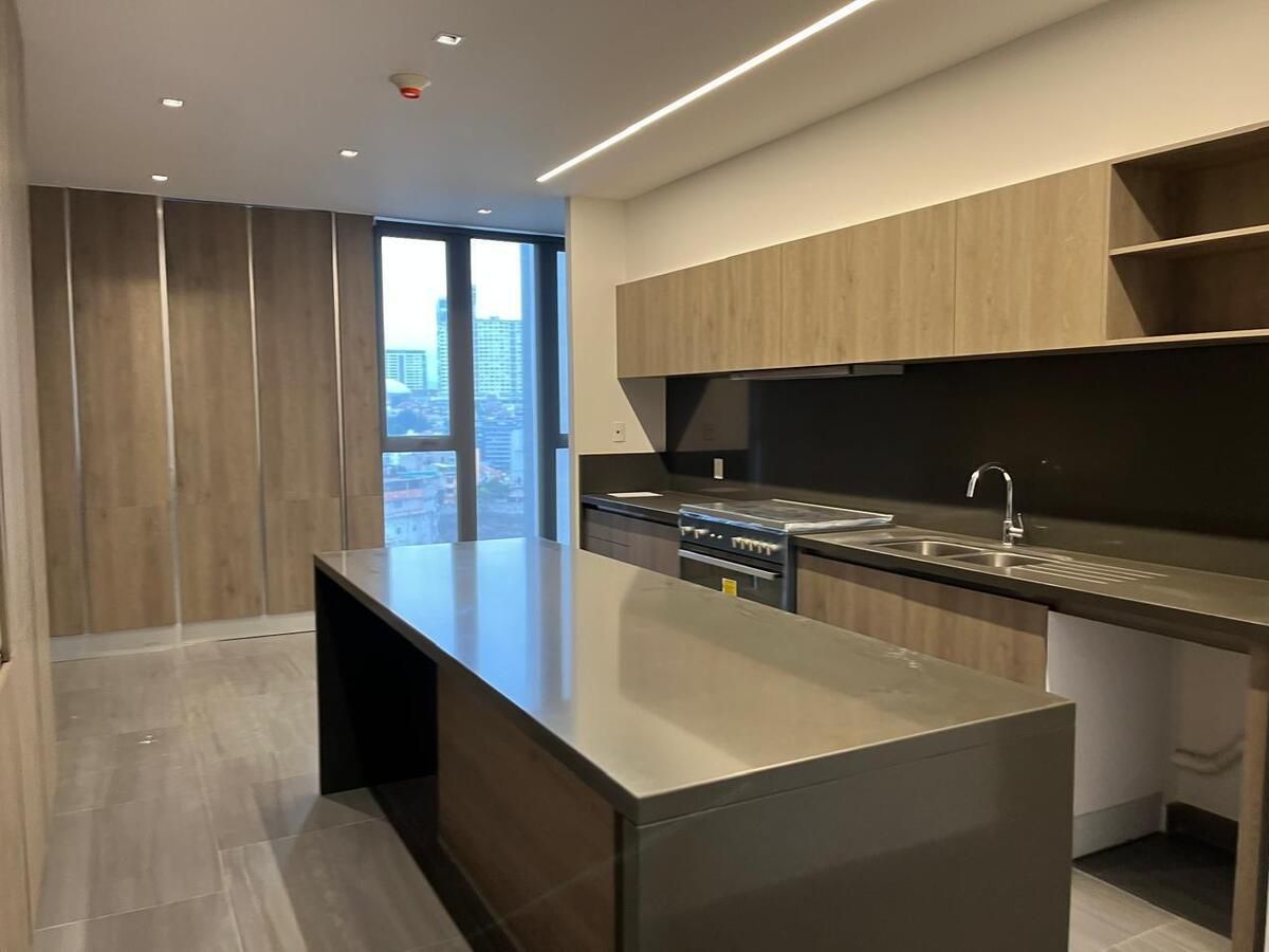 Departamento en Venta en Boulevard Palmas Hill con 3 Recámaras, 3 Baños y 235 Metros Cuadrados Departamento en Venta en Boulevard Palmas Hill con 3 Recámaras, 3 Baños y 235 Metros Cuadrados