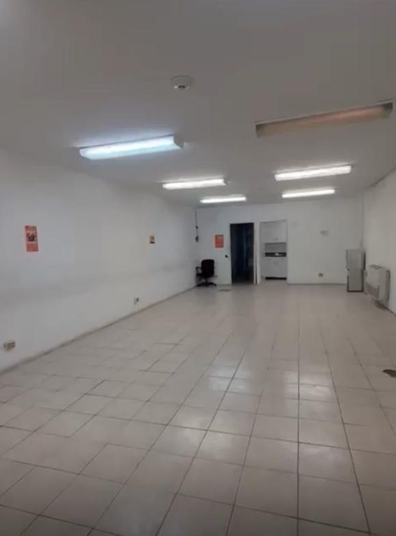 4 de 11: ÁREA DE OFICINAS