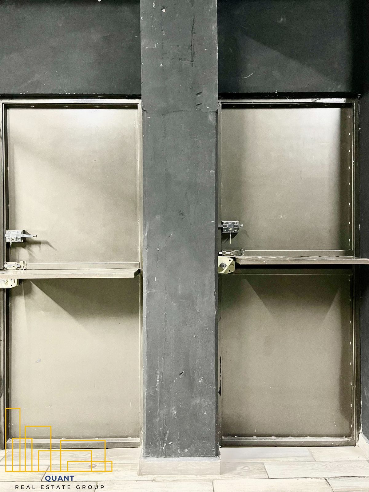 6 de 14: Puertas de control de acceso y despacho
