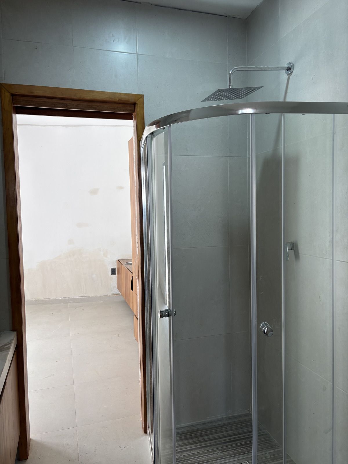 16 of 37: BAÑO OBRA BLANCA