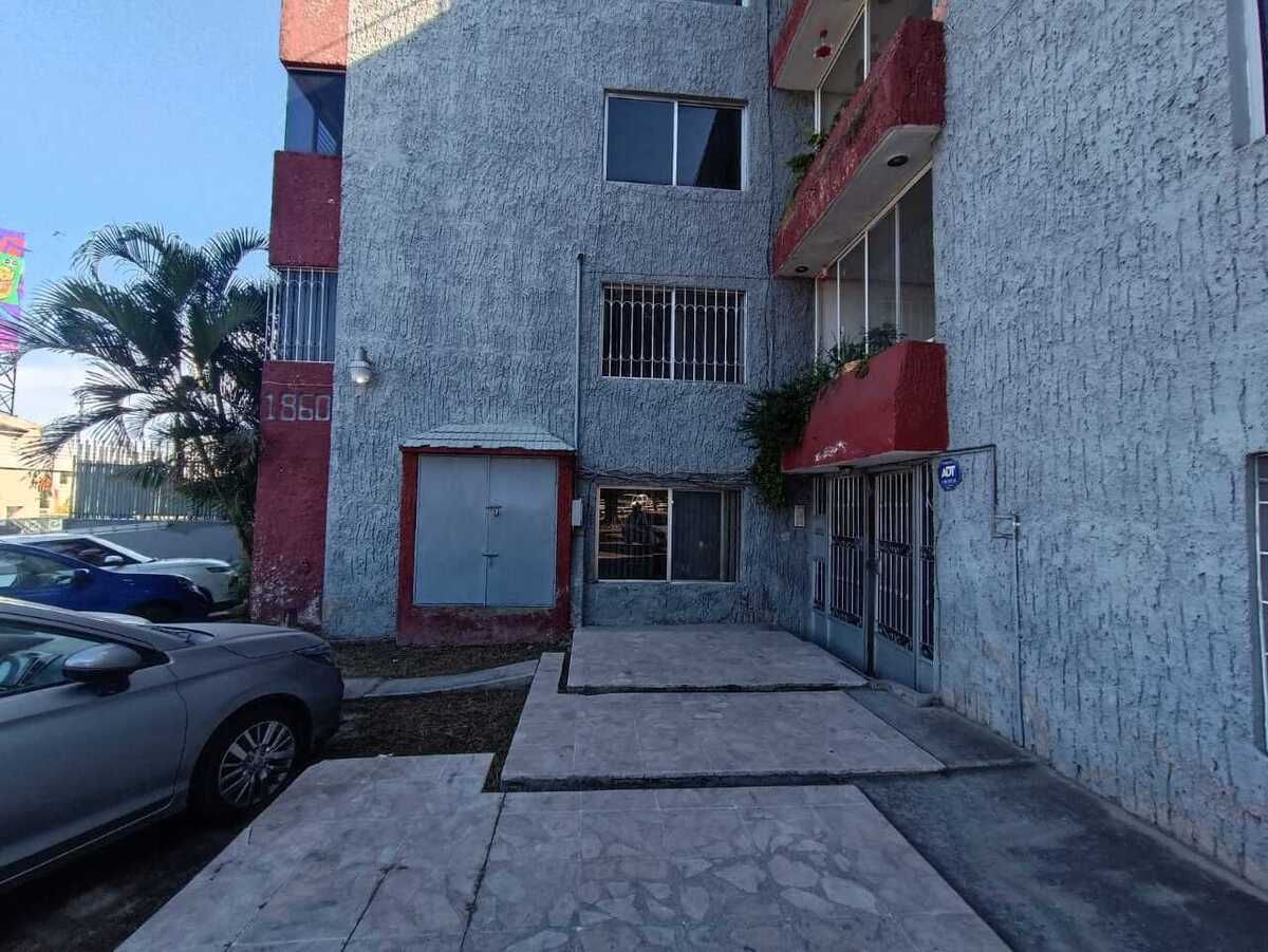 4 de 17